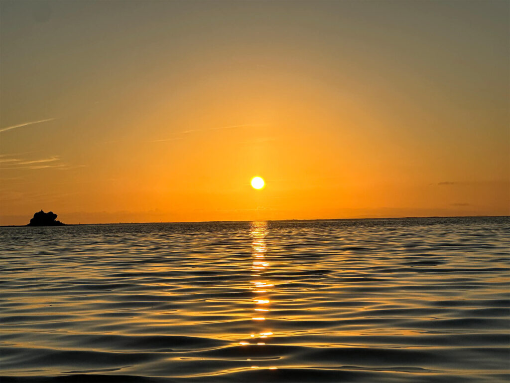 アラハビーチ夕日